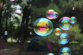 bubble-3026504_1280