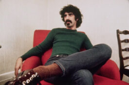 FrankZappa_Roelof Kiers_Location-DateUnknown_OriginalFilename-D029 - FrankZappaDoc-3