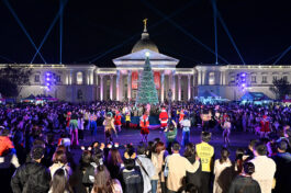 「2023奇美聖誕週末」吸引民眾參與，圖為聖誕大舞會現場。 (3)_