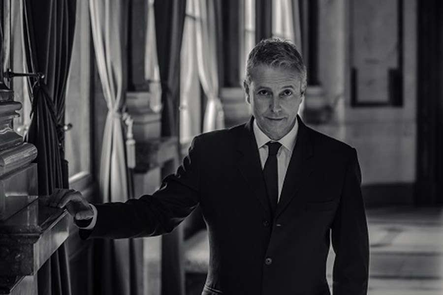 Alexander Liebreich(主照片)_